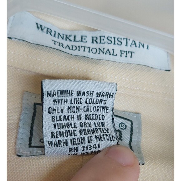 LL Bean Shirt Mens 16.5-37 Yellow Wrinkle-Free Long Sleeve Traditional Fit - Picture 5 of 5